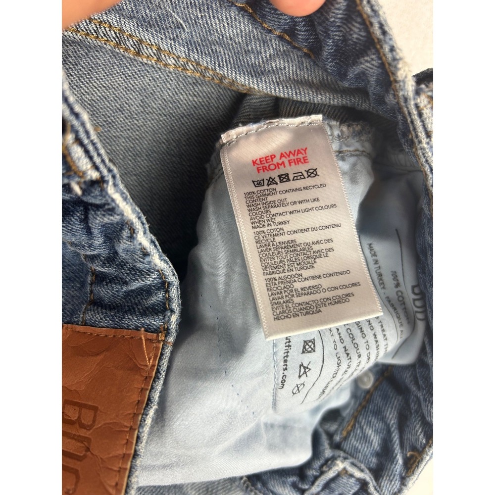 BDG Mom Jeans Womens Size 29 Blue High Rise Relaxed Fit 100 Cotton Denim - Picture 12 of 13